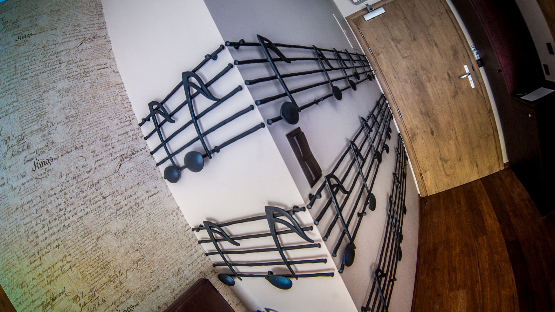 Stradivarius - Pokój Inspirowany Muzyką